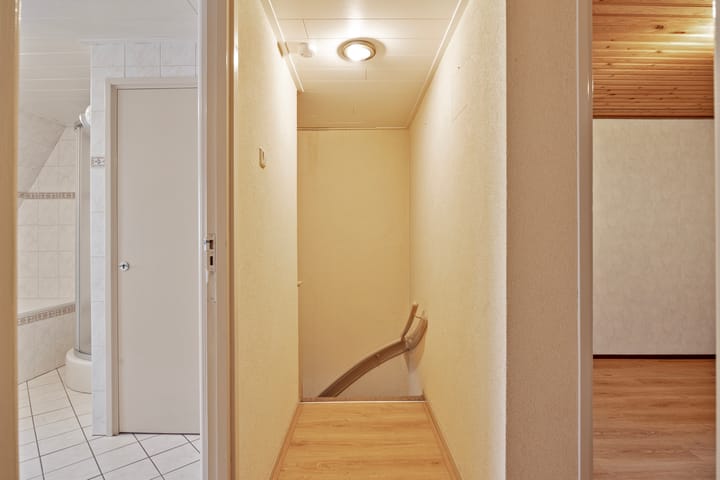 Photo 17 of Bredaseweg 23-A