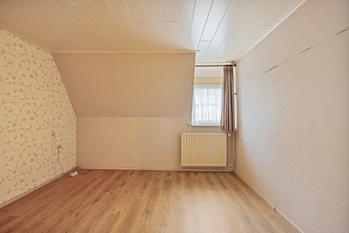 Photo 21 of Bredaseweg 23-A