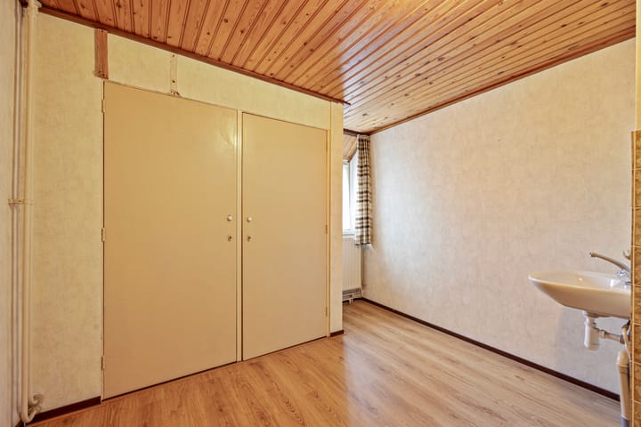 Photo 22 of Bredaseweg 23-A