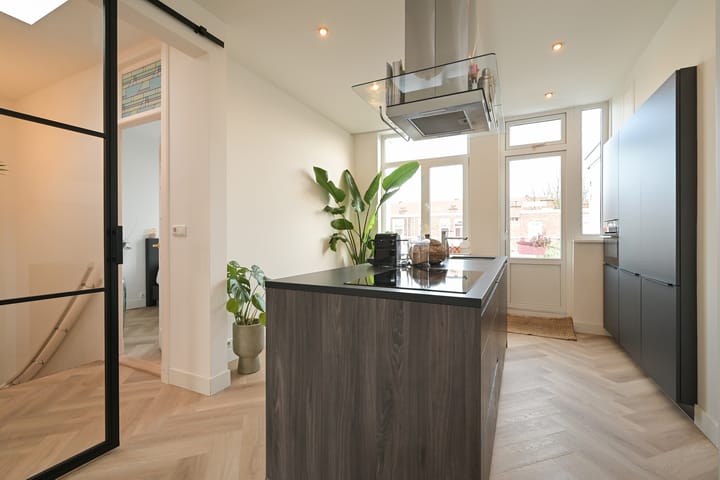 Foto 15 van Laurierstraat 89