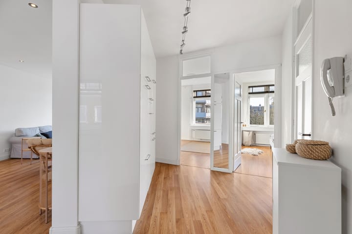 Foto 19 van Van Houtenstraat 20-C