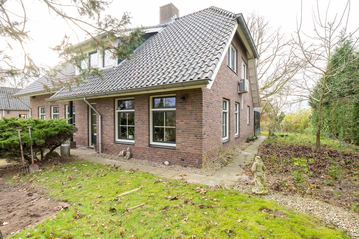 Foto 61 van Kerkweg 20