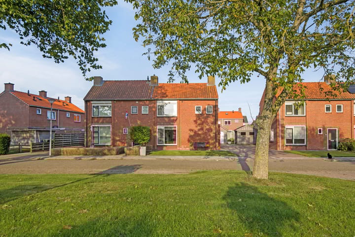 Foto 3 van Burg. Garreltsweg 42