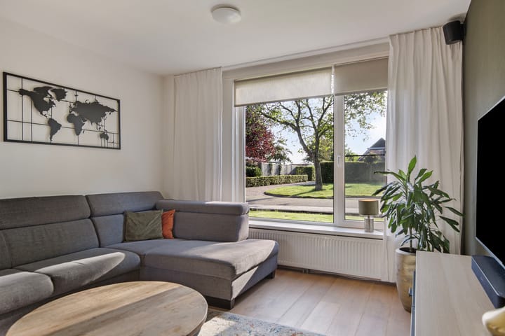 Foto 13 van Burg. Garreltsweg 42