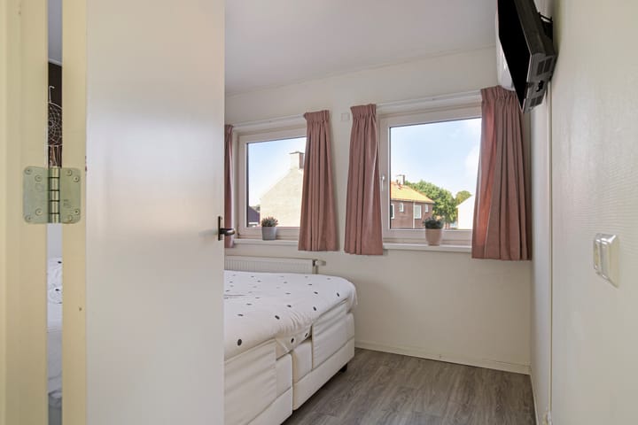 Foto 26 van Burg. Garreltsweg 42