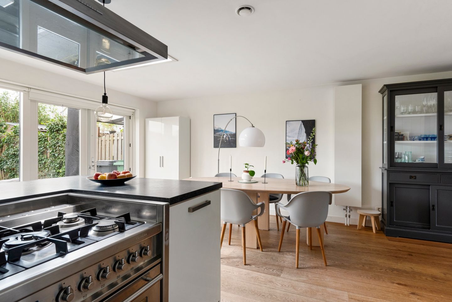 Photo 14 of Wim van Eststraat 67