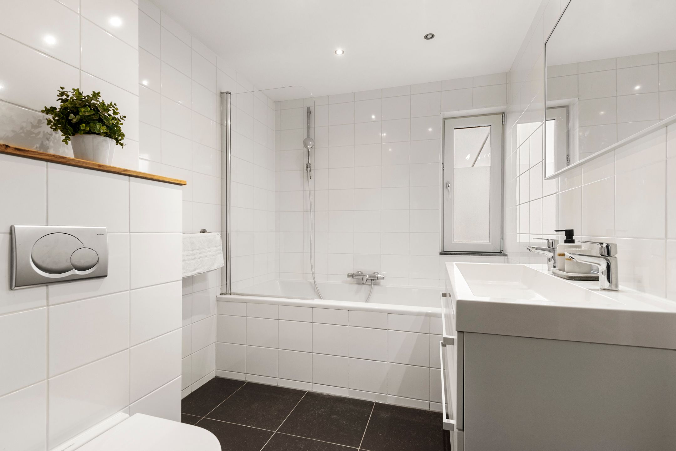 Photo 3 of Wim van Eststraat 67