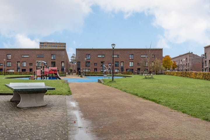 Foto 33 van Wim van Eststraat 67