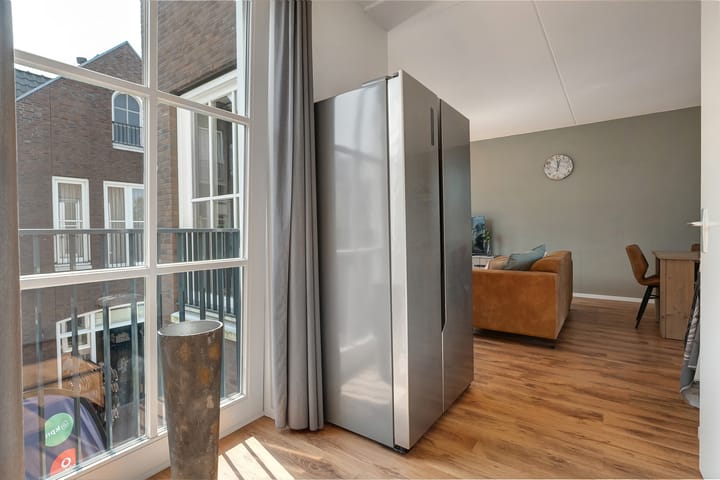 Foto 15 van 11 April Plein 24