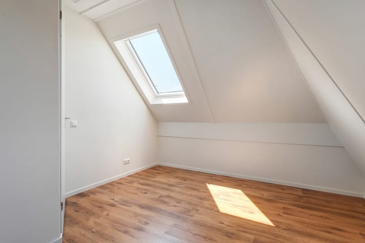 Foto 29 van 11 April Plein 24