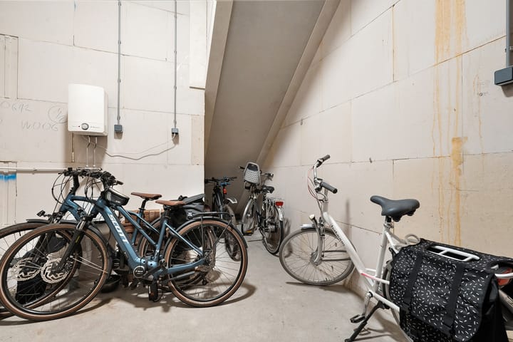 Foto 36 van 11 April Plein 24