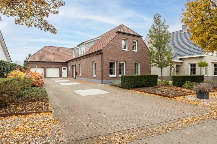 View photo 8 of Hombergstraat 13