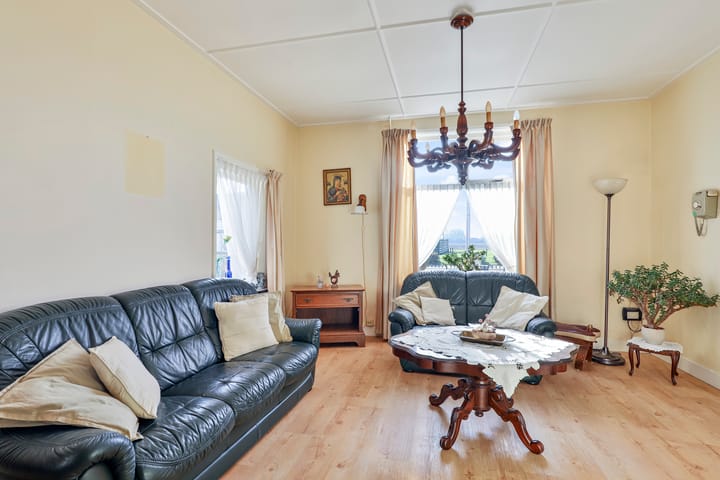 Photo 10 of Driegaardsestraat 28