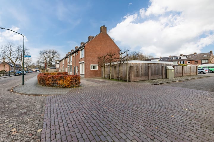 Foto 45 van Margrietlaan 21