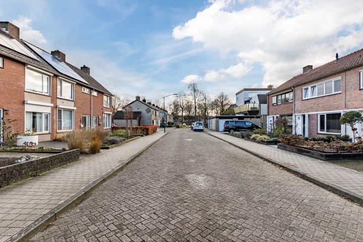 Foto 46 van Margrietlaan 21