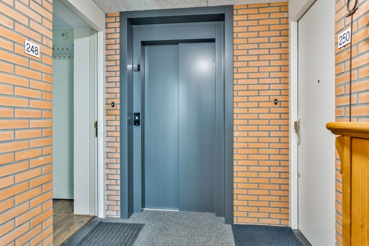 Foto 8 van De Klomp 248