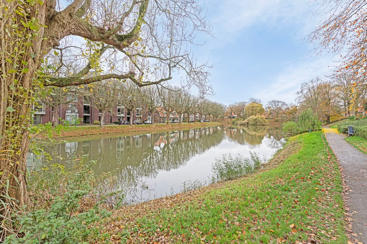 View photo 21 of Oostsingel 52