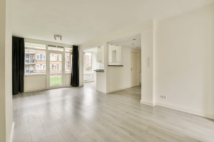 Foto 4 van Willem de Mérodestraat 10