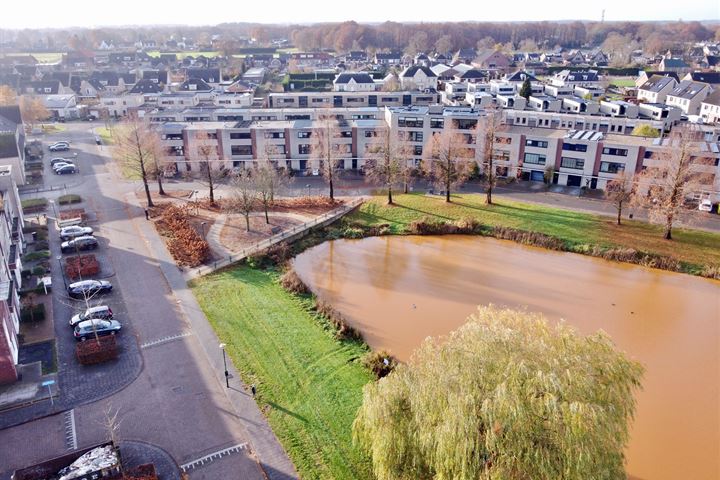 Bekijk foto 43 van Rooseveltstraat 96