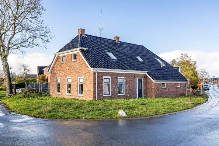 Bekijk foto 1 van Rijksweg 29