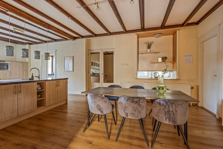 Foto 15 van Heistraat 37