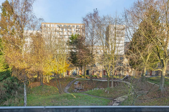 Foto 1 van Overleg 68