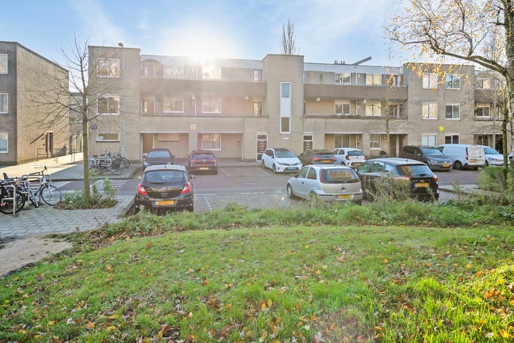 Foto 4 van Overleg 68