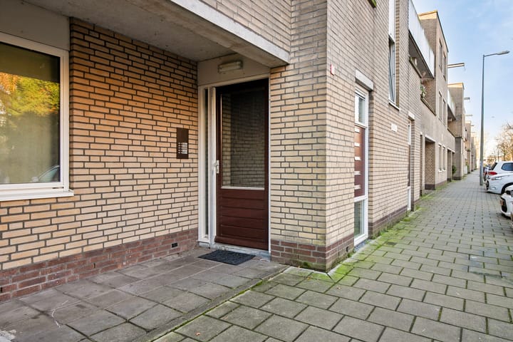 Foto 5 van Overleg 68