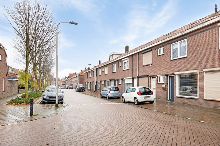 Bekijk foto 26 van Wagenaarstraat 58