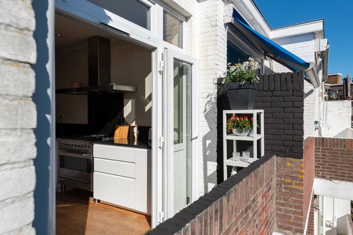 Bekijk foto 14 van Amandelstraat 34