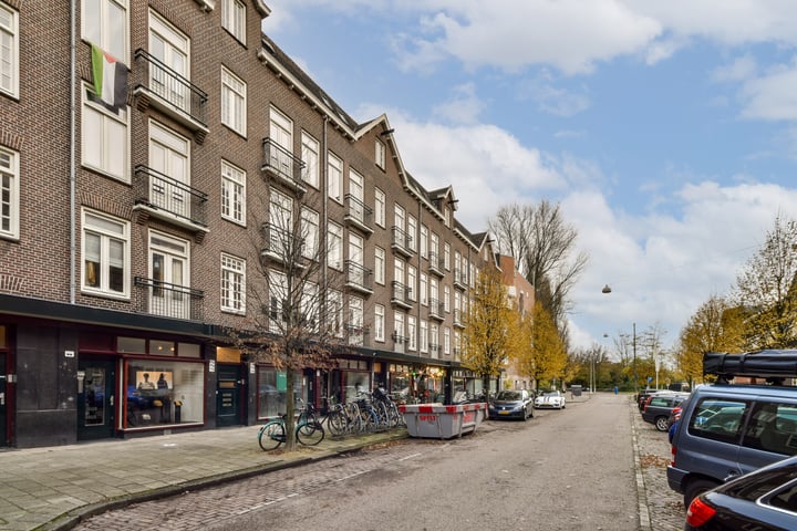 View photo 1 of Oostzaanstraat 32