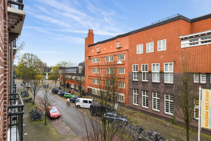 View photo 18 of Oostzaanstraat 32