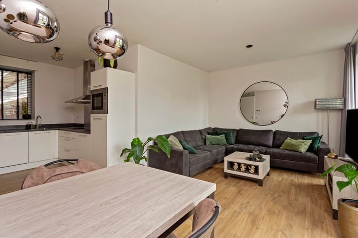 Photo 4 of Europaplein 1055