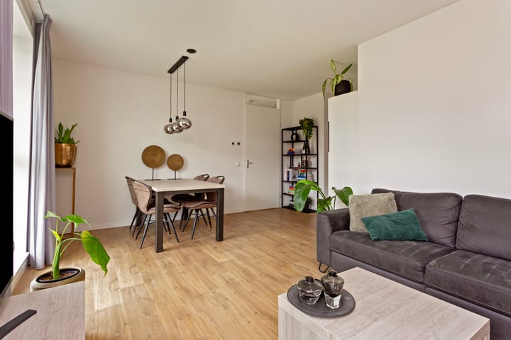 Photo 6 of Europaplein 1055