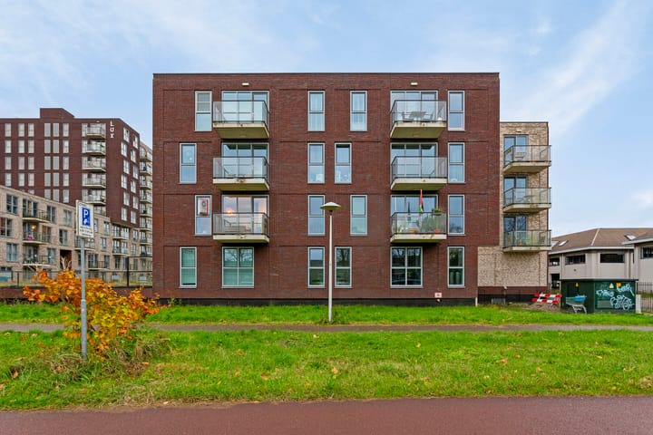 Photo 19 of Europaplein 1055