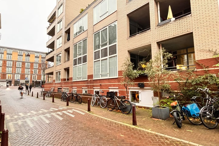 View photo 1 of Passeerdersstraat 134