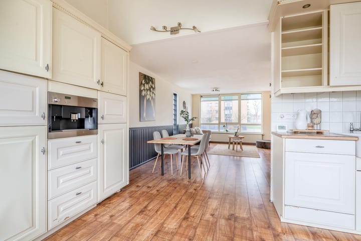 Foto 12 van Erasmuslaan 1