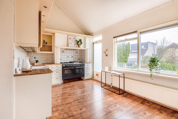 Foto 14 van Erasmuslaan 1