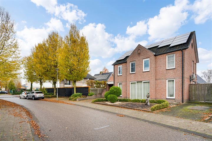 View photo 43 of Harrie Carisstraat 1