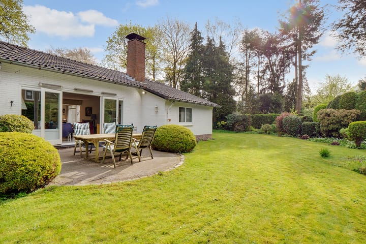 Foto 2 van Burg. Van Tuyll-laan 4