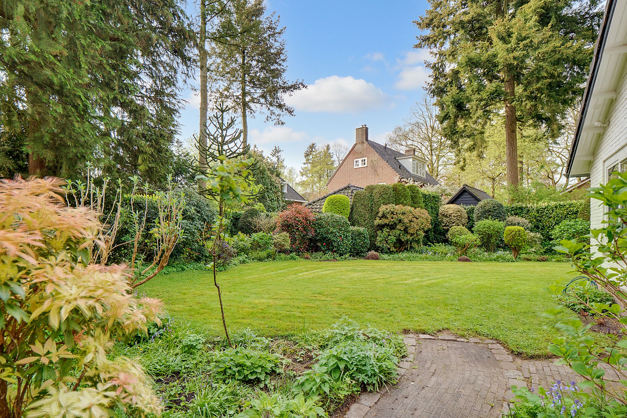 Foto 3 van Burg. Van Tuyll-laan 4