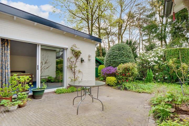 Foto 28 van Burg. Van Tuyll-laan 4