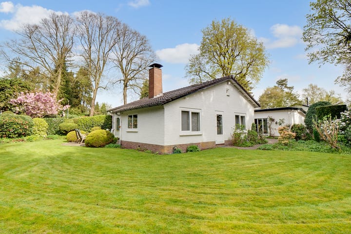 Foto 30 van Burg. Van Tuyll-laan 4