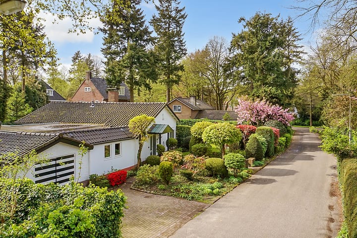 Foto 33 van Burg. Van Tuyll-laan 4