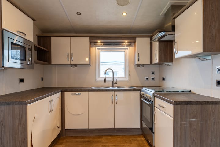 Photo 4 of Bovendijk 2-11