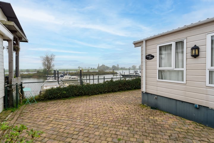 Photo 17 of Bovendijk 2-11