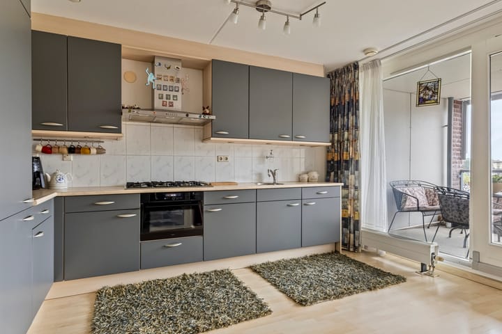 Foto 11 van Willem- en Maryplein 118