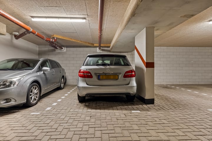 Foto 40 van Willem- en Maryplein 118