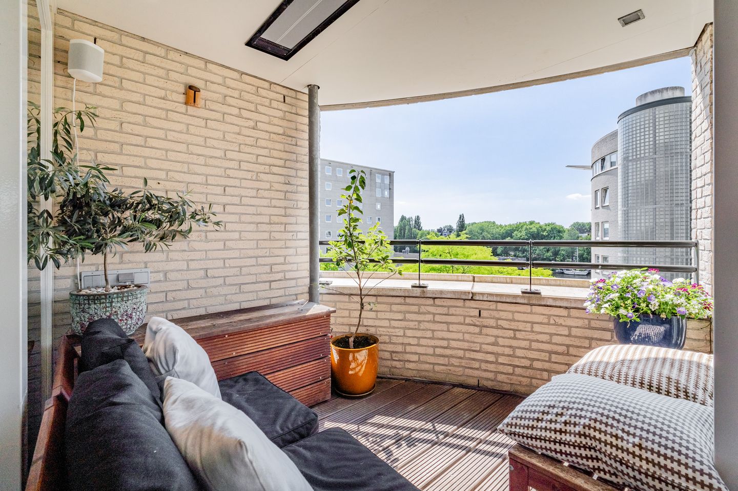 Photo 4 of Omval 263