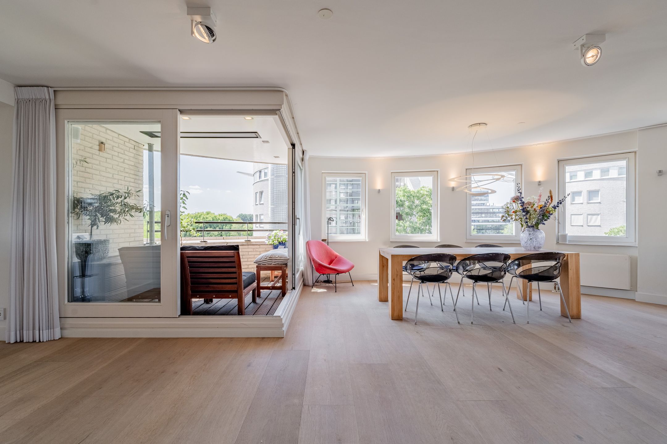 Photo 6 of Omval 263